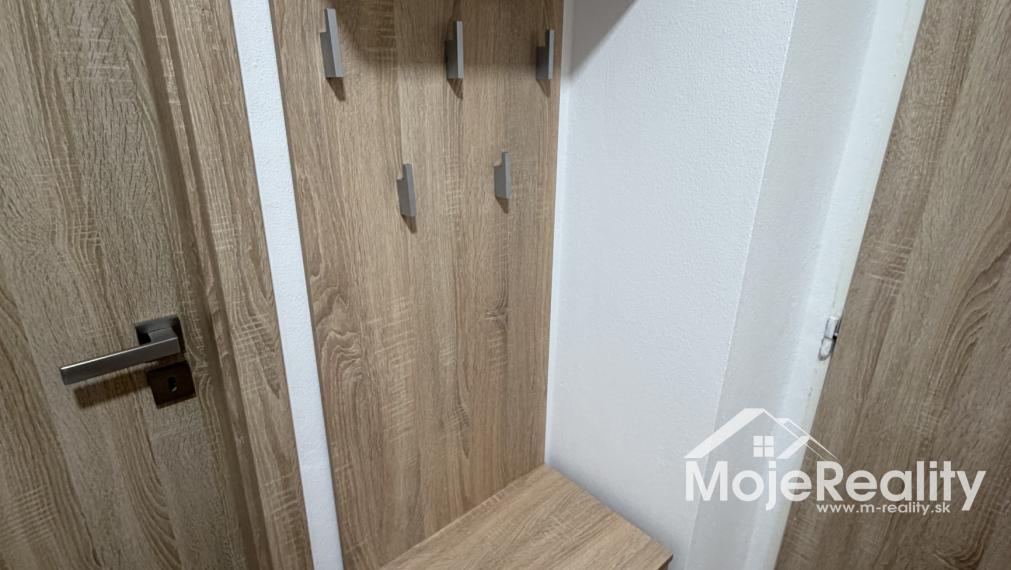 Na prenájom: kompletne zrekonštruovaný 2-izbový byt – Trenčín, Dlhé Hony