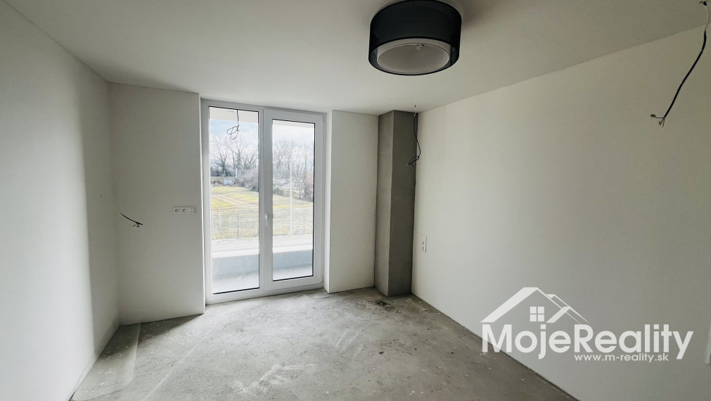 Posledný voľný luxusný 5-izb. rodinný dom v novej lokalite v blízkosti centra mesta Trenčín