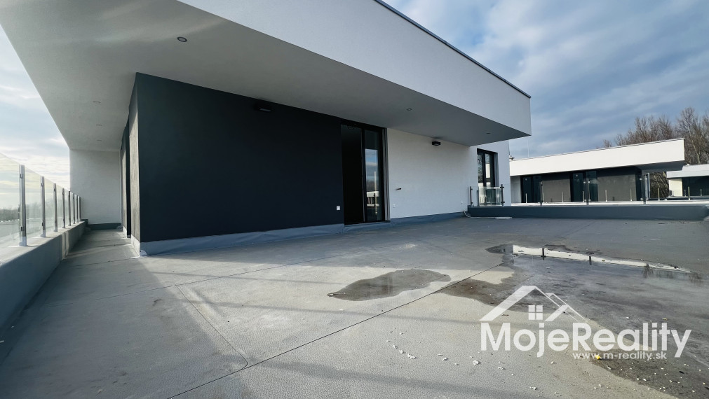 Posledný voľný luxusný 5-izb. rodinný dom v novej lokalite v blízkosti centra mesta Trenčín