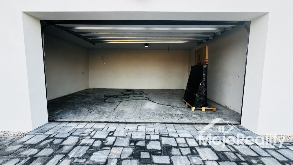 Posledný voľný luxusný 5-izb. rodinný dom v novej lokalite v blízkosti centra mesta Trenčín