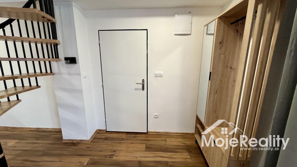 Na prenájom nádherný 2-izbový mezonetový byt pre náročného klienta