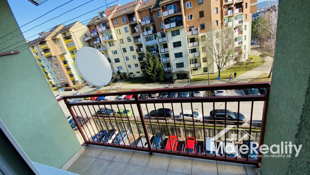 Na predaj zrekonštruovaný 1 izbový byt, JUH, Halalovka