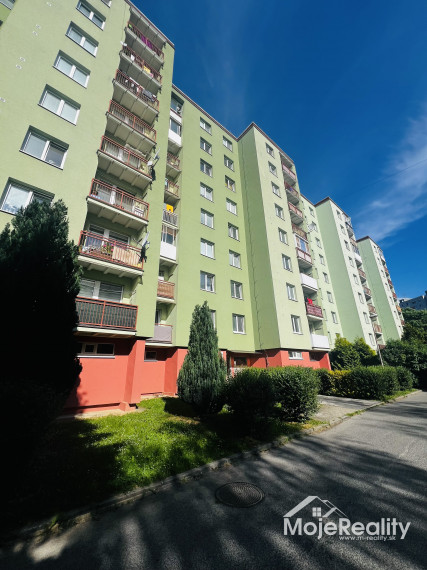 Na predaj zrekonštruovaný 1 izbový byt, JUH, Halalovka