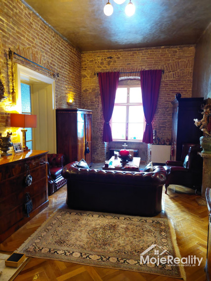 Bratislava-Staré Mesto - Luxusný  4 izb. byt 128 m2-  v centre mesta