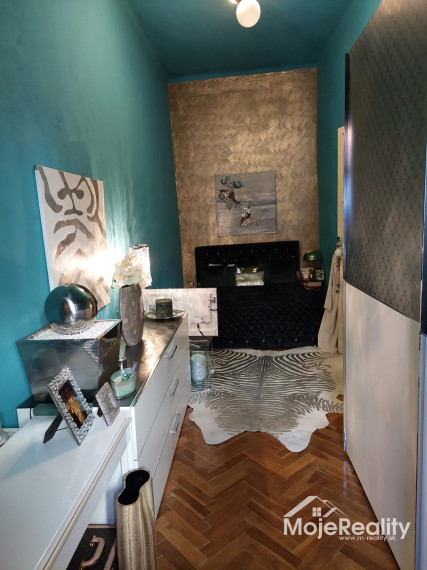 Bratislava-Staré Mesto - Luxusný  4 izb. byt 128 m2-  v centre mesta