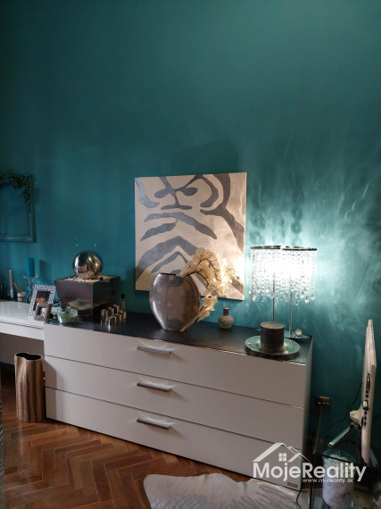 Bratislava-Staré Mesto - Luxusný  4 izb. byt 128 m2-  v centre mesta