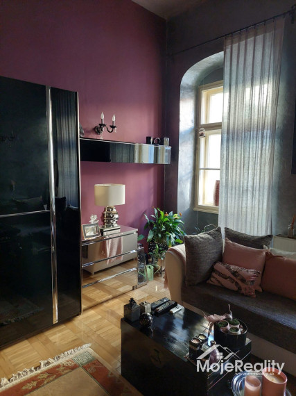 Bratislava-Staré Mesto - Luxusný  4 izb. byt 128 m2-  v centre mesta