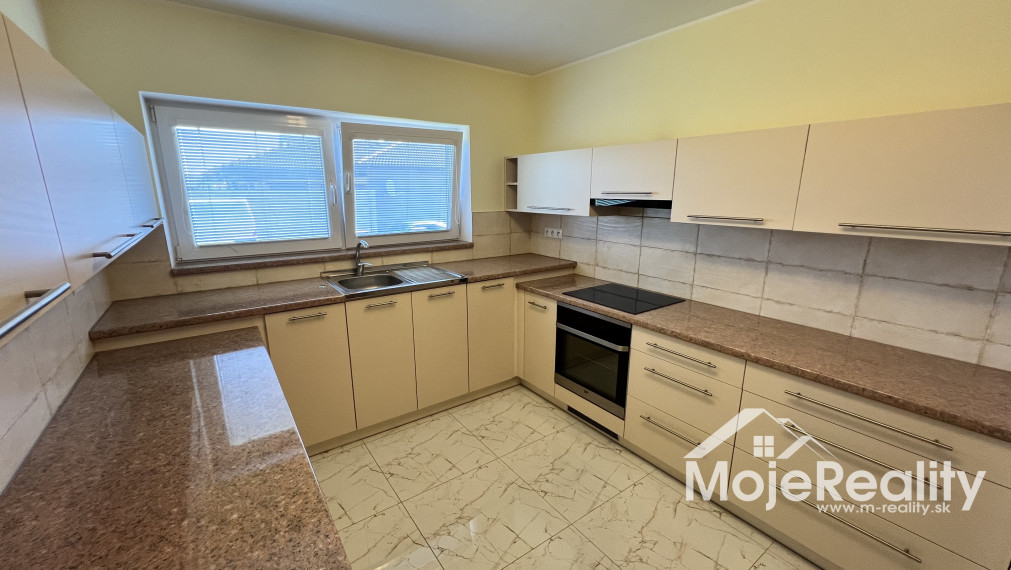 Zľava 10.000 Eur 4-izbový rodinný dom v obci Rybany, skolaudovaný v roku 2017