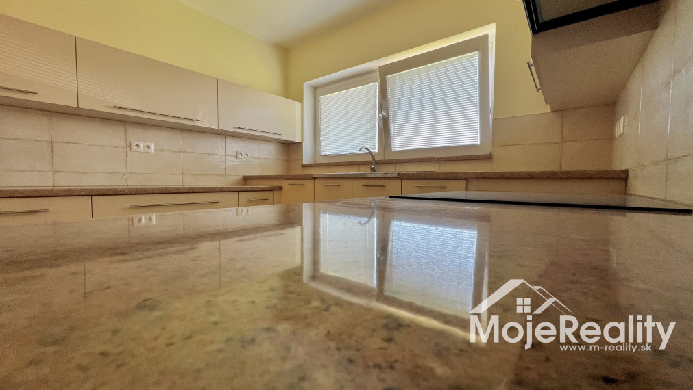 Zľava 10.000 Eur 4-izbový rodinný dom v obci Rybany, skolaudovaný v roku 2017