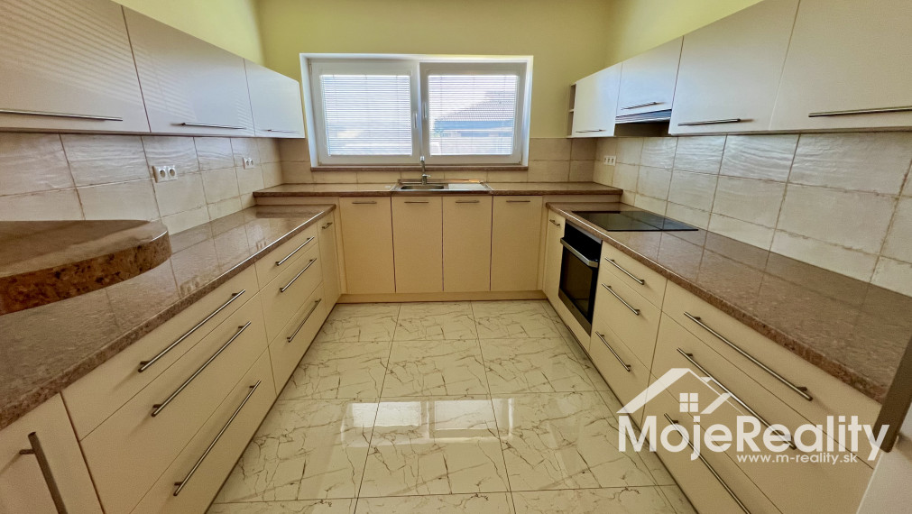 Zľava 10.000 Eur 4-izbový rodinný dom v obci Rybany, skolaudovaný v roku 2017