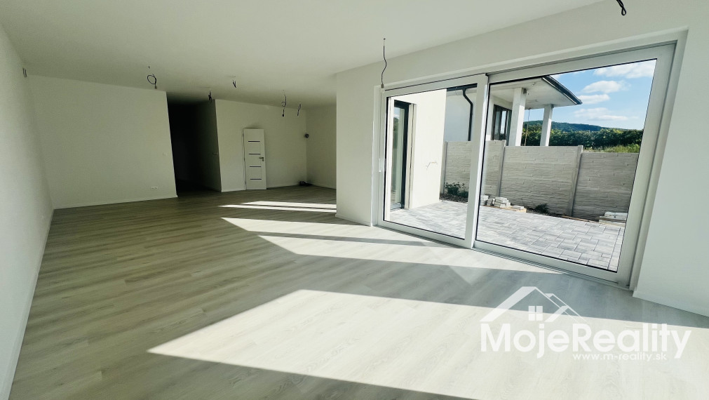 LUXUSNÝ 4 izb. bungalov vo výbave DELUXE. Krivosúd – Bodovka