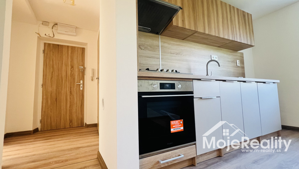 2 izbový novozrekonštruovaný byt s veľkou loggiou, Dlhé Hony