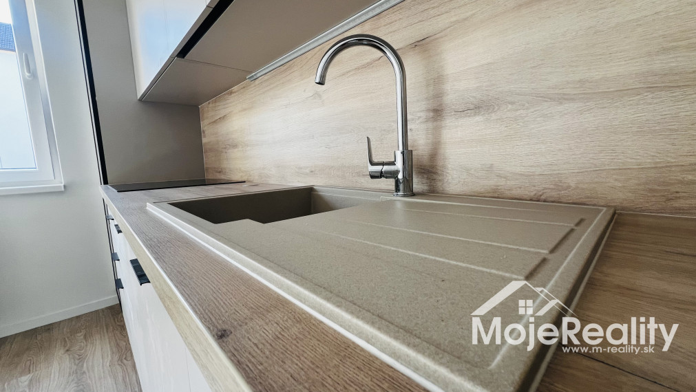 Predaný_Byt, ktorý len tak ľahko na trhu nenájdete! 3+1 MEZONET Trenčín