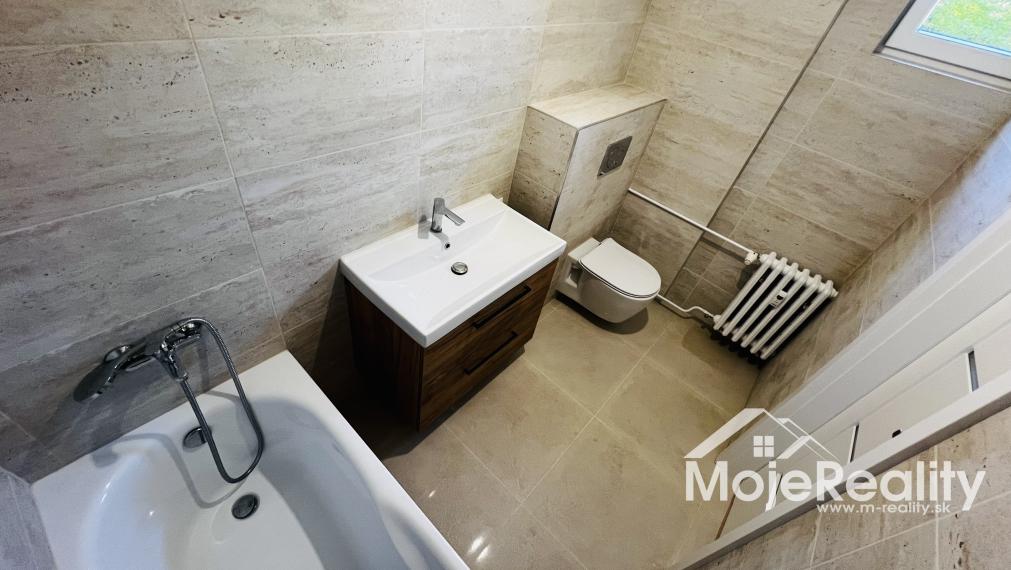 Predaný_Byt, ktorý len tak ľahko na trhu nenájdete! 3+1 MEZONET Trenčín