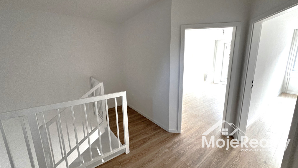 Predaný_Byt, ktorý len tak ľahko na trhu nenájdete! 3+1 MEZONET Trenčín