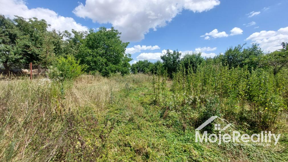 Horné Štitáre – rodinný dom  s veľkou záhradou– čiastočná rekonštrukcia