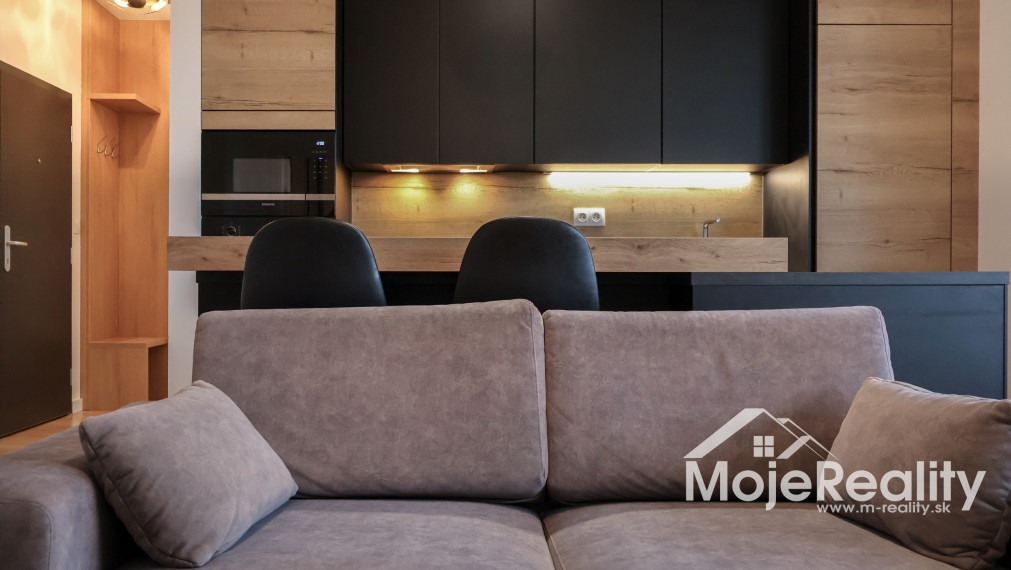 Výnimočná ponuka! Luxusný 2-izbový byt s veľkou terasou, garážou/vlastným parkovacím státím. Rezidencia Vinohrady – ul. Rulandská