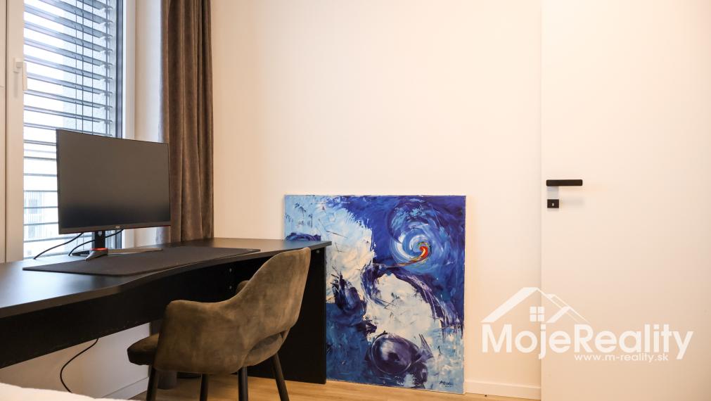 3 izb. mezonetový byto-dom s bazénom, garážou, terasou v komplexe Rezidencia Biskupická 7 IBV