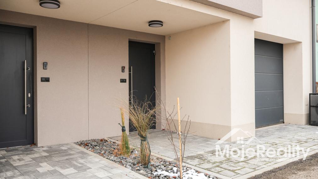 3 izb. mezonetový byto-dom s bazénom, garážou, terasou v komplexe Rezidencia Biskupická 7 IBV