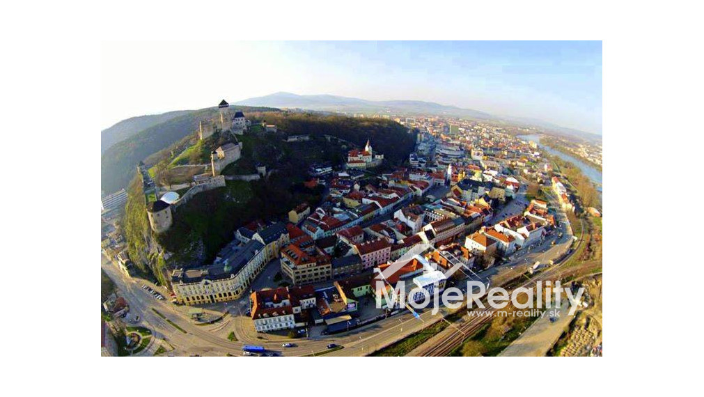 Exkluzívne bývanie v srdci Trenčína – projekt piatich rodinných domov OLYMPIA, STARK Residence