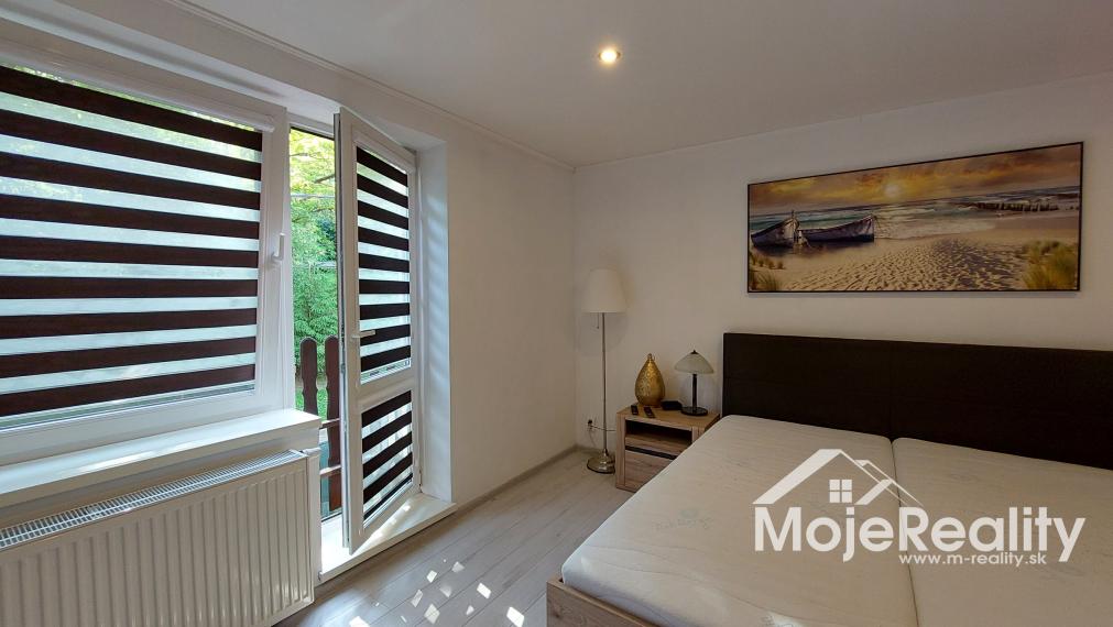 Plne zariadený 4 izb. rodinný dom -Diviaky nad Nitricou / časť Ješkova Ves