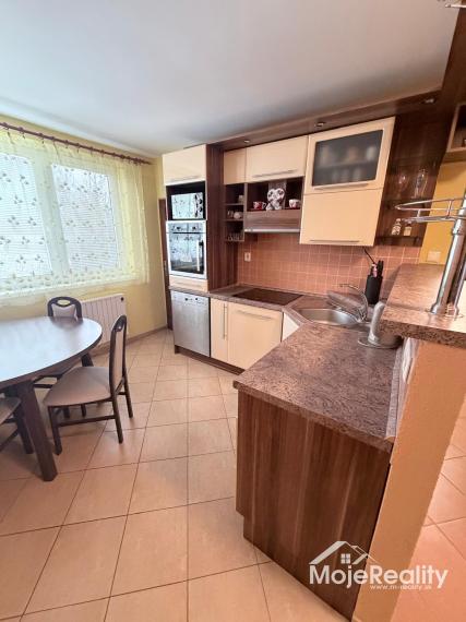 3 izbový byt s garážou a záhradou – Dežerice, okres Bánovce nad Bebravou