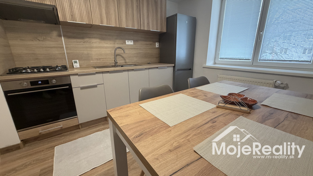 Na prenájom: kompletne zrekonštruovaný 2-izbový byt – Trenčín, Dlhé Hony