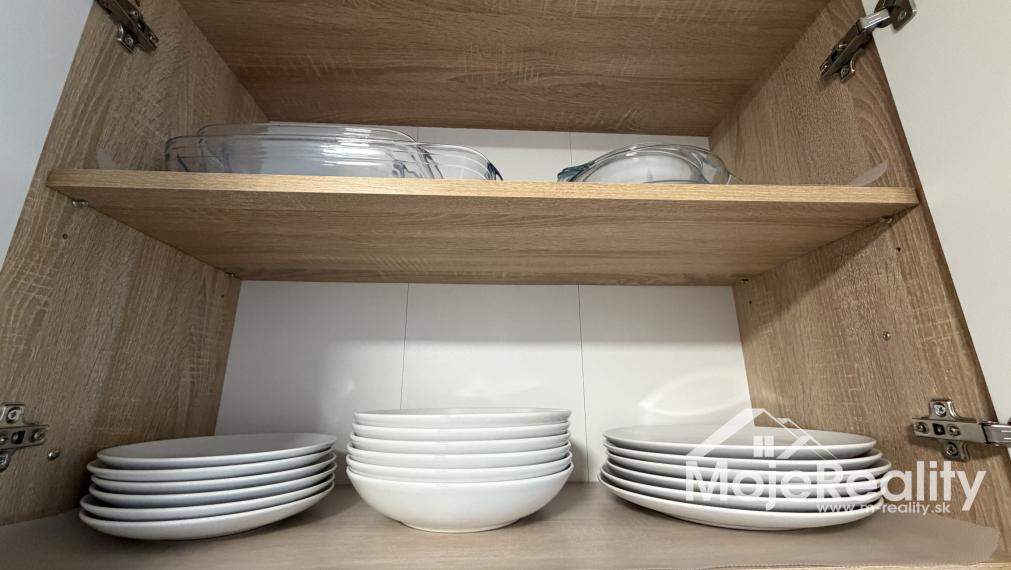 Na prenájom: kompletne zrekonštruovaný 2-izbový byt – Trenčín, Dlhé Hony