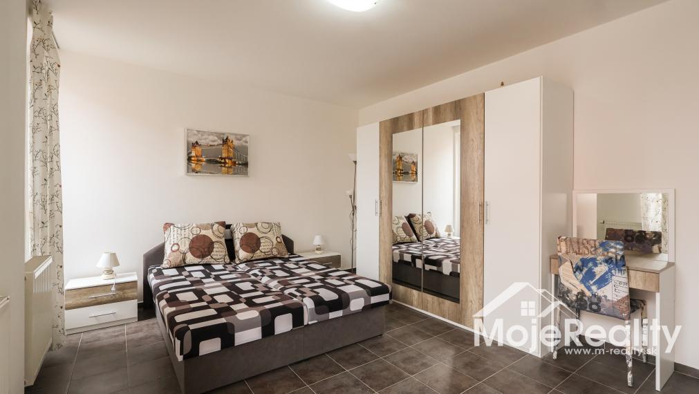 Kompletne vybavený a zariadený 2 izbový byt VILLA PARK Trenčín