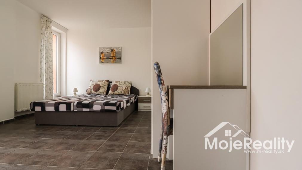 Kompletne vybavený a zariadený 2 izbový byt VILLA PARK Trenčín