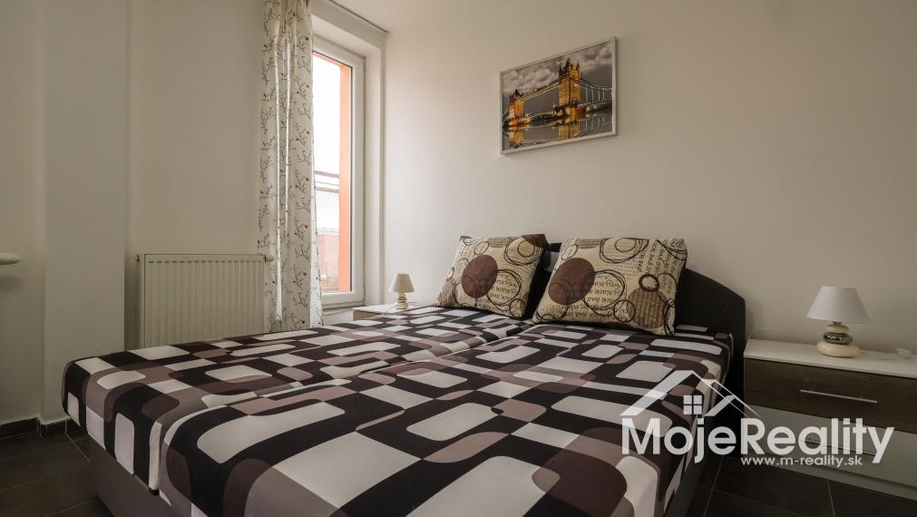 Kompletne vybavený a zariadený 2 izbový byt VILLA PARK Trenčín