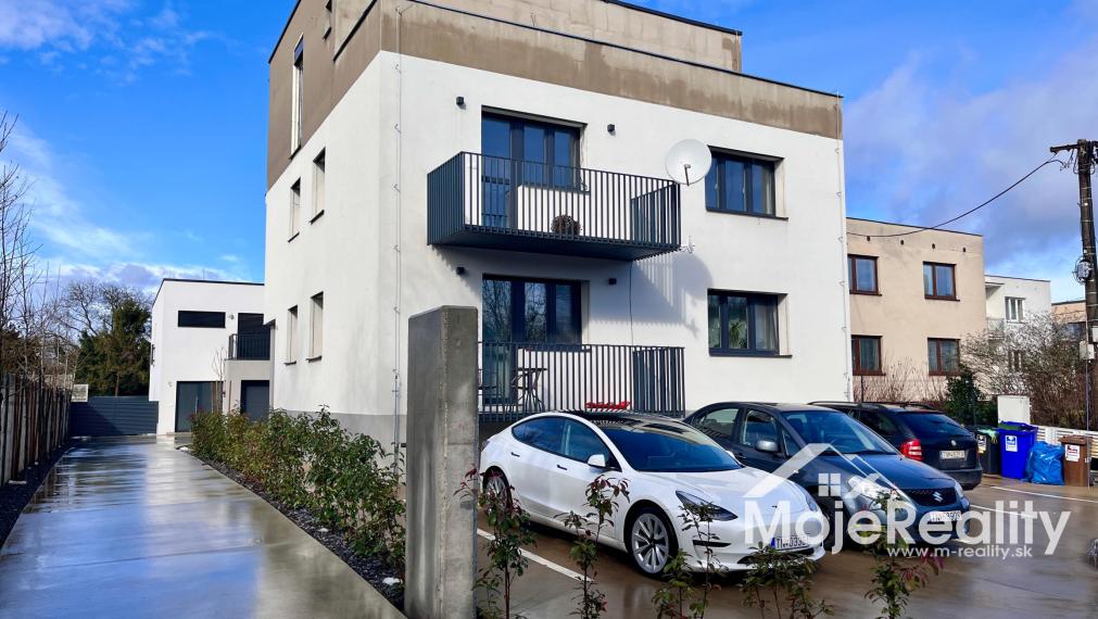 Na prenájom nádherný 2-izbový mezonetový byt pre náročného klienta