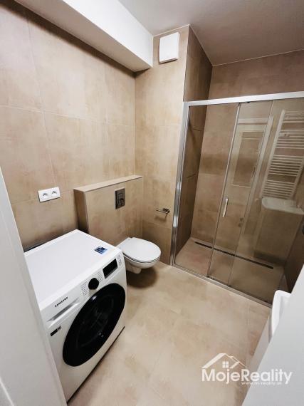 Prenájom 2 izbový byt s parkovacím miestom Novostavba Halalovka JUH Trenčín