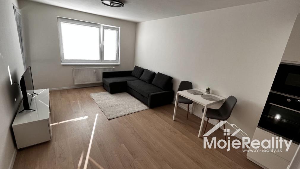 Prenájom 2 izbový byt s parkovacím miestom Novostavba Halalovka JUH Trenčín