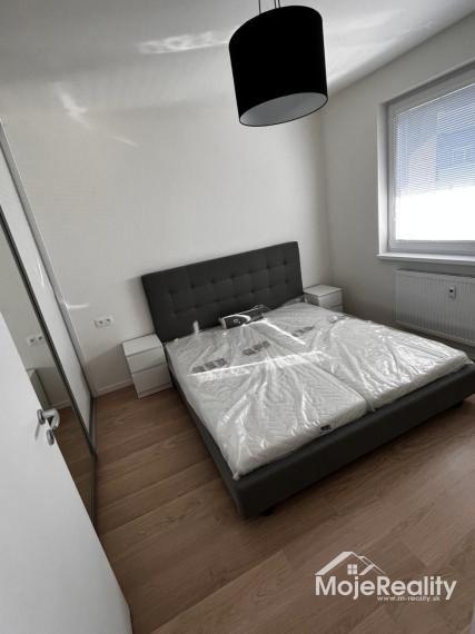 Prenájom 2 izbový byt s parkovacím miestom Novostavba Halalovka JUH Trenčín