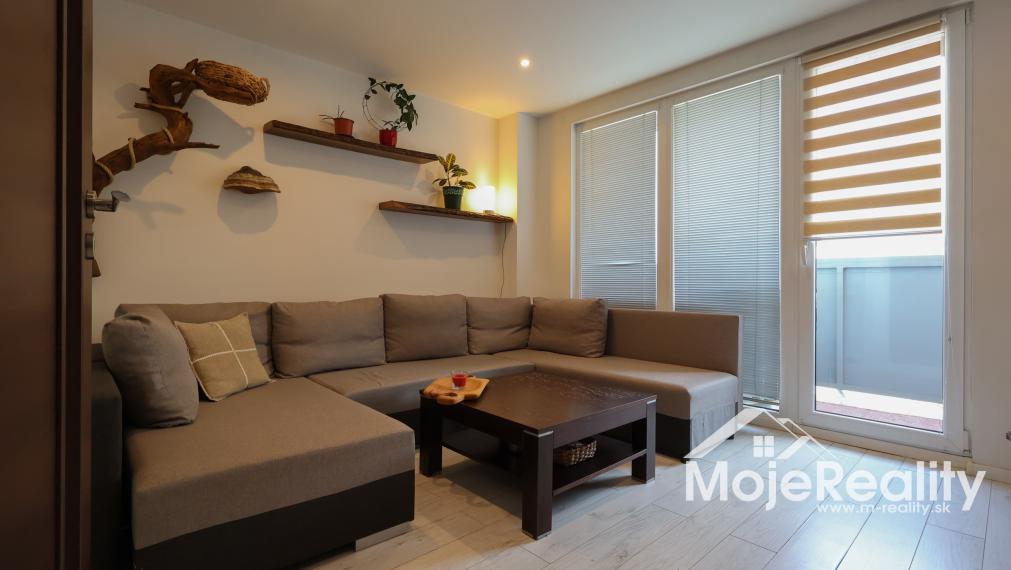 Trenčín/Sihoť - na predaj útulný 3-izbový byt s balkónom, ul. Clementisova