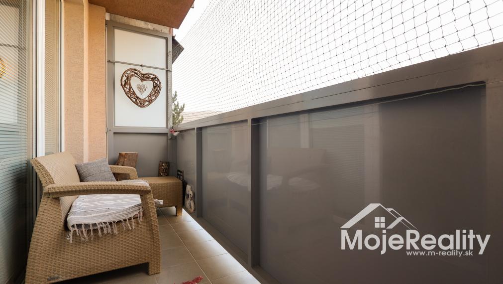 Trenčín/Sihoť - na predaj útulný 3-izbový byt s balkónom, ul. Clementisova