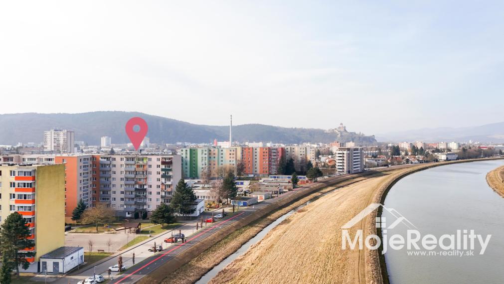 Trenčín/Sihoť - na predaj útulný 3-izbový byt s balkónom, ul. Clementisova