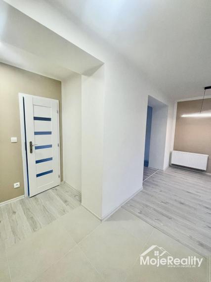 Na predaj kompletne zrekonštruovaný 2-izbový byt vo vyhľadávanej lokalite Dlhé Hony – Trenčín