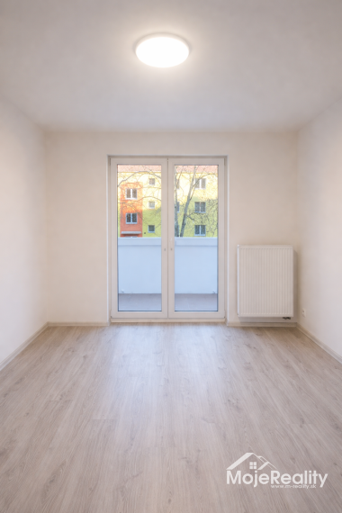 Na predaj kompletne zrekonštruovaný 2-izbový byt vo vyhľadávanej lokalite Dlhé Hony – Trenčín