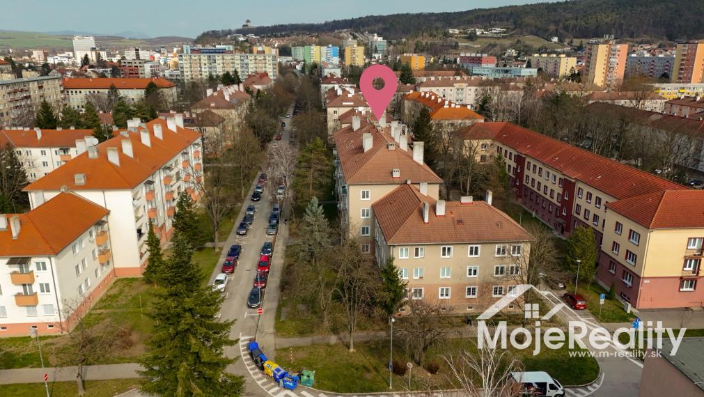 Trenčín/Centrum - priestranný 3-izbový byt na predaj – ul. 28. októbra