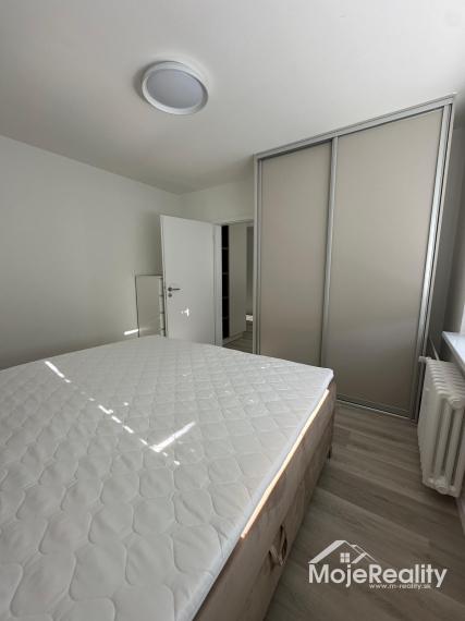 Na prenájom 2 izbový zariadený byt, K Výstavisku, Trenčín