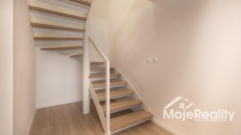 Na prenájom - Trenčín / JUH - prémiový mezonetový 3 izb.  byt - 91m2