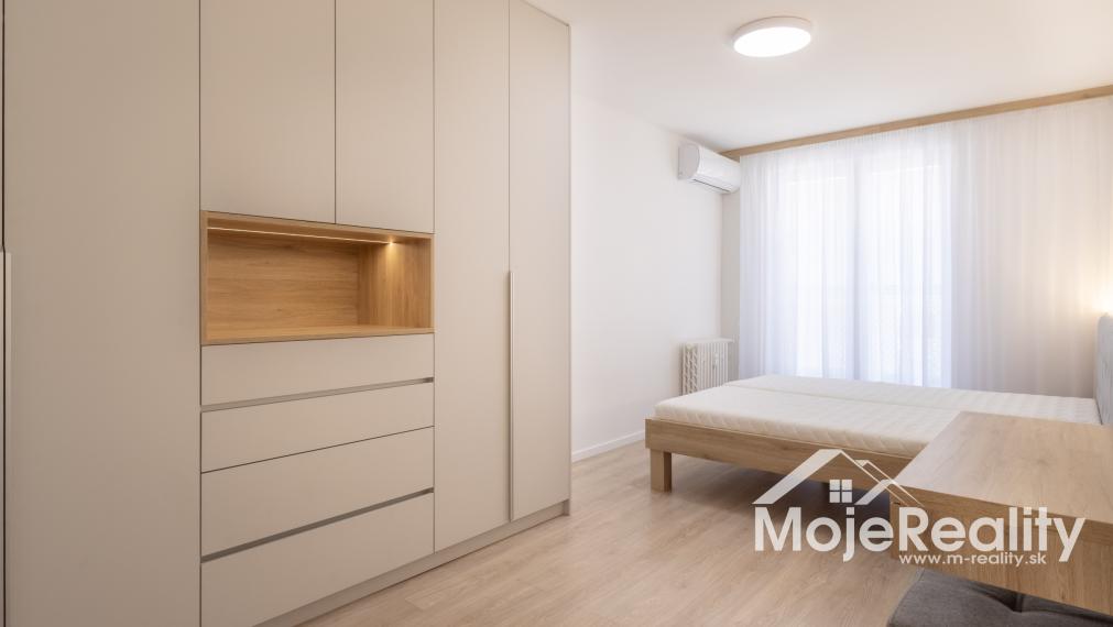 Na prenájom - Trenčín / JUH - prémiový mezonetový 3 izb.  byt - 91m2