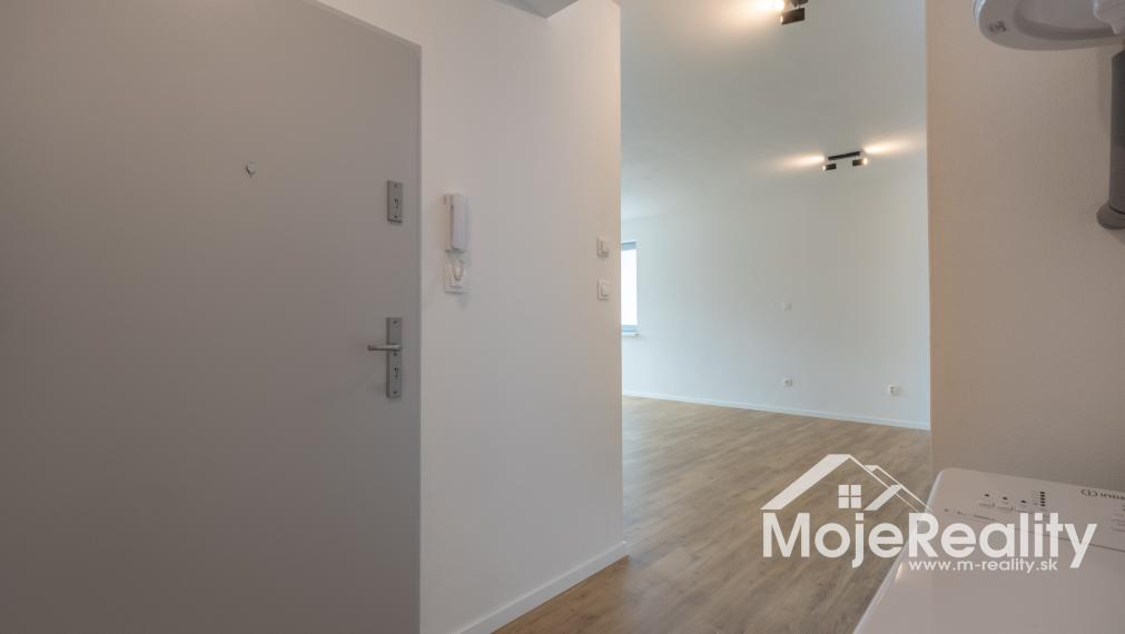 CENTRUM TRENČÍNA | 3-izbová novostavba s 20 m² terás a garážovým státím
