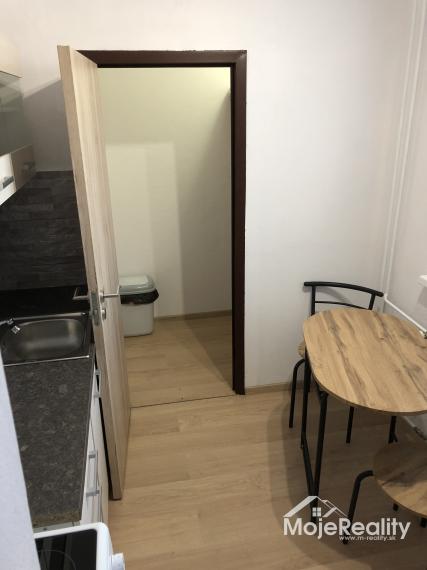 Prenájom 1 izbového bytu Kyjevská - JUH, Trenčín