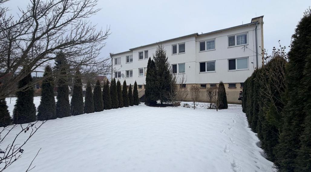 3 izbový byt s garážou a záhradou – Dežerice, okres Bánovce nad Bebravou