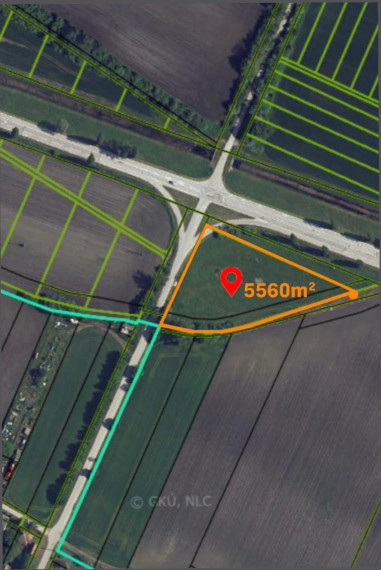 Investičný pozemok 5560 m2 v obci Kravany nad Dunajom , okr. Komárno