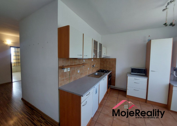 Horné Motešice – priestranný 3 izb. byt na predaj