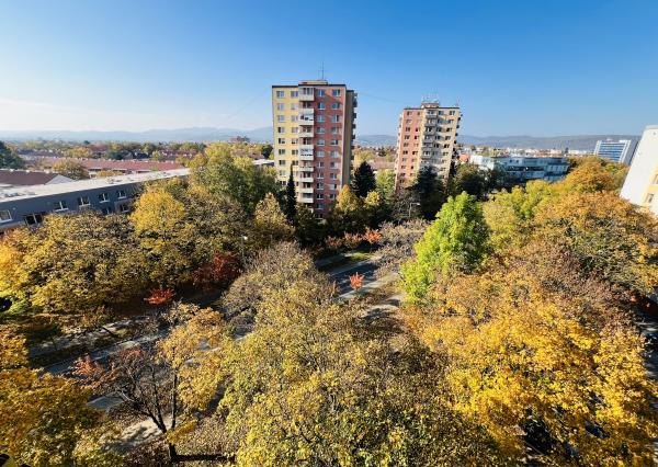 Znížená cena 3 izbový slnečný byt ul. Soblahovská
